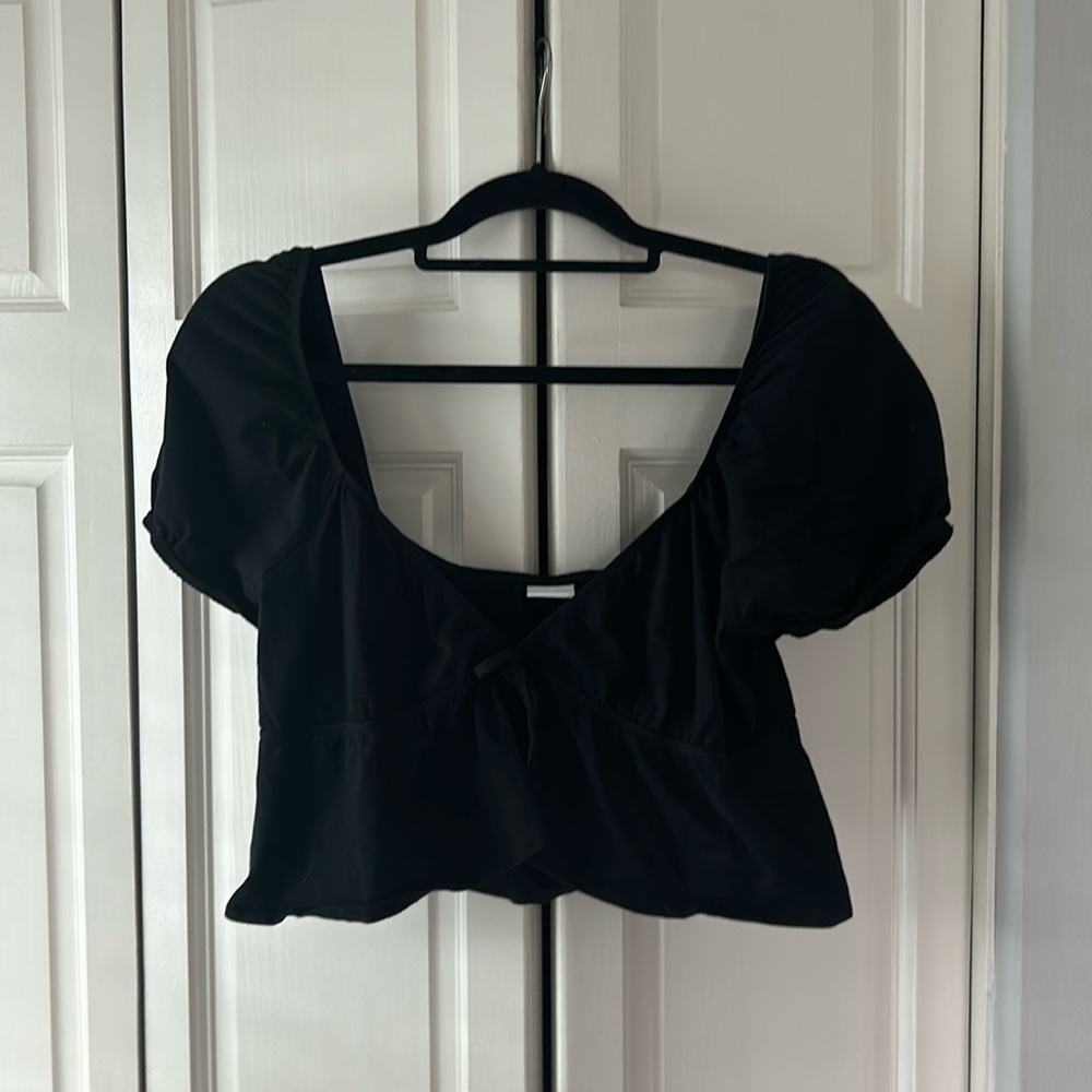 Aritzia Cropped Black Tie Top